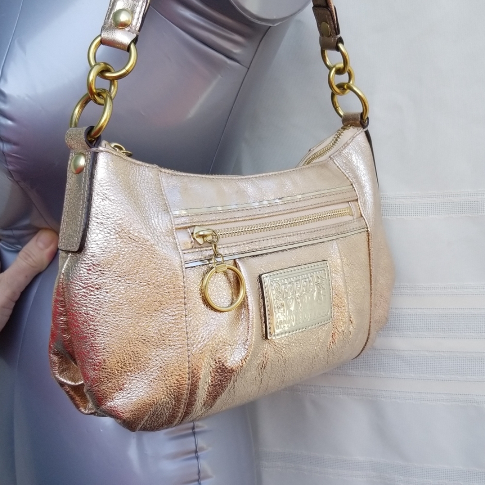 Coach leather shoulder bag